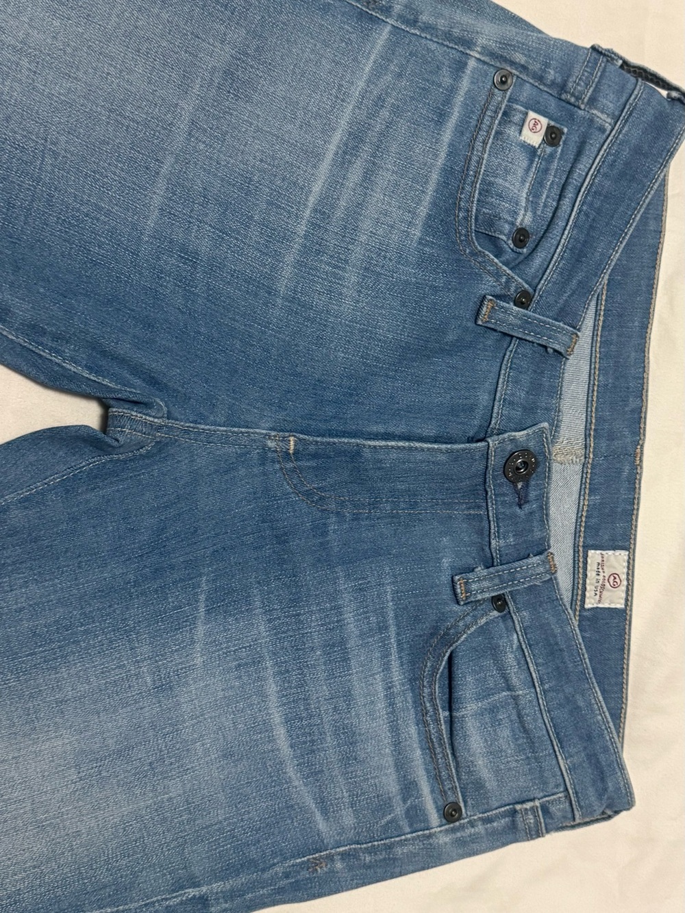 4 AG jeans at a Great Price - Picture 5 of 11